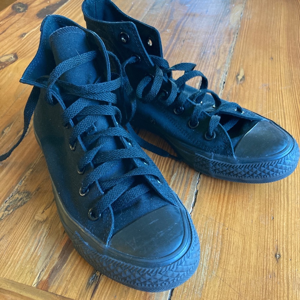 All black converse high tops women’s size 7 men’s size 5